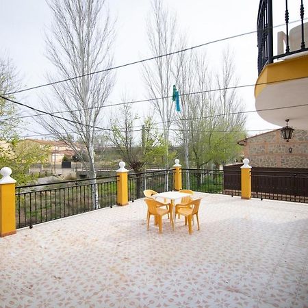 Posada El Arriero Torrejón el Rubio Εξωτερικό φωτογραφία